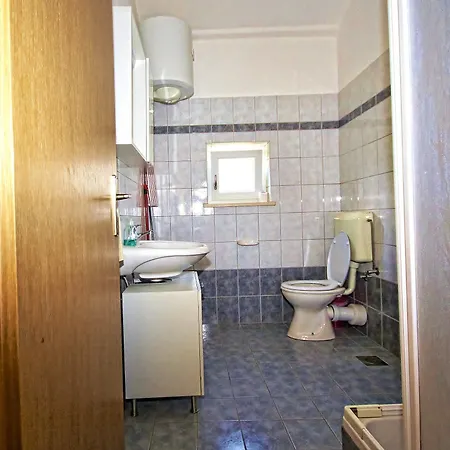 Apartment Snjezana *