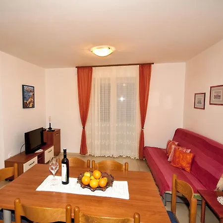 Apartment Snjezana